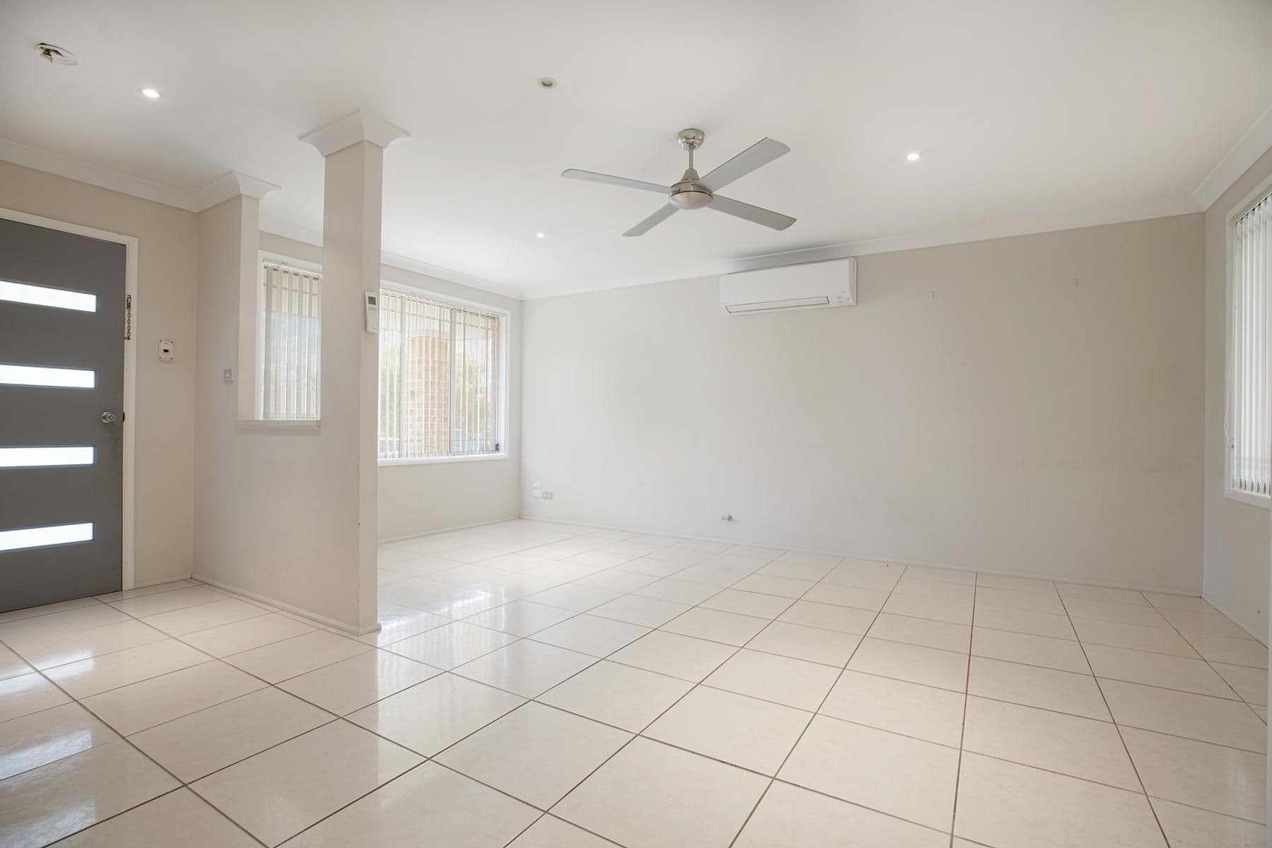 18 Muirfield Crescent, Glenmore Park - Thumbnail 2
