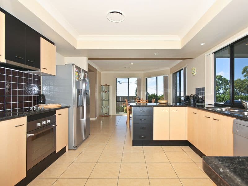 67 Salvado Drive, PACIFIC PINES QLD 4211, Pacific Pines - Thumbnail 6