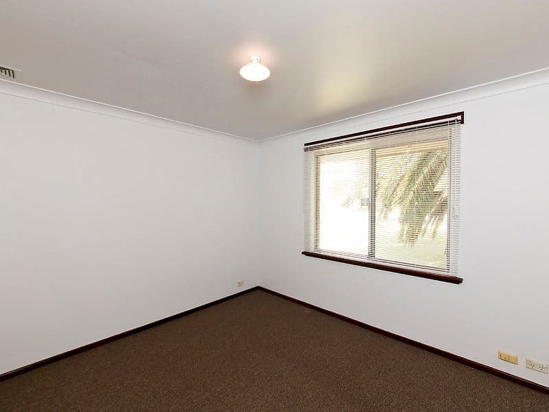 17 Goongarrie Drive, Waikiki WA 6169, Waikiki - Thumbnail 7