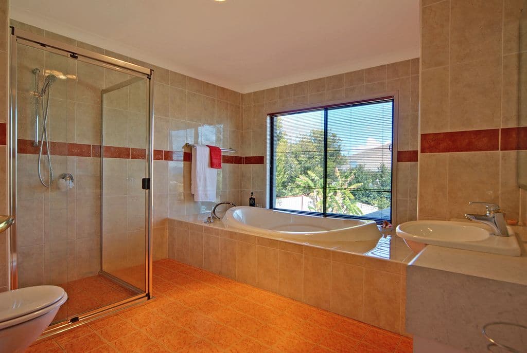 18 Eucumbene Avenue, FLINDERS NSW 2529, Flinders - Thumbnail 6