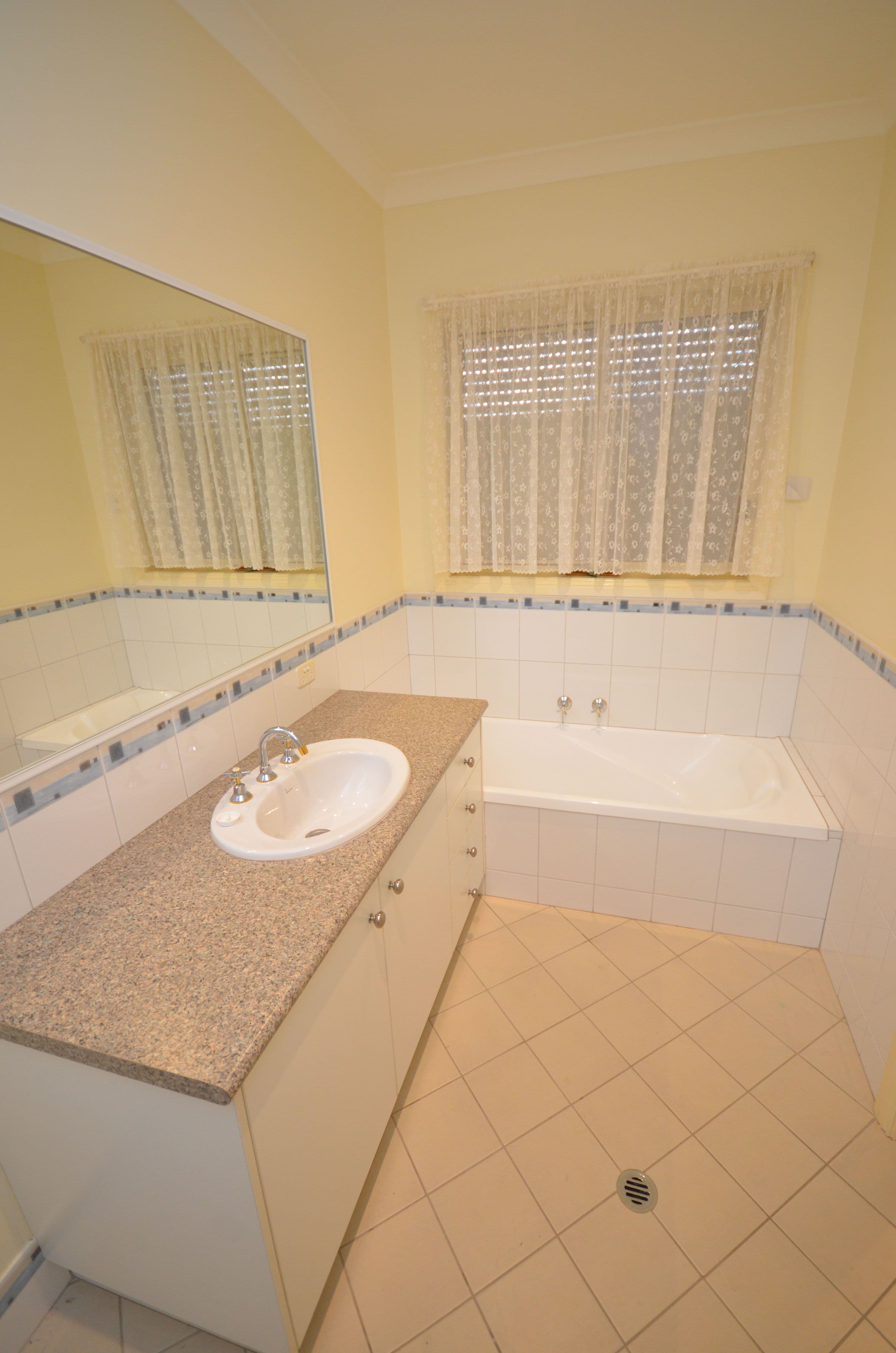 71 McSwains Road, Echuca VIC 3564, Echuca - Thumbnail 5