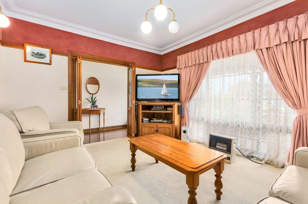 8 Leslie Street, Russell Vale NSW 2517, Russell Vale - Thumbnail 2