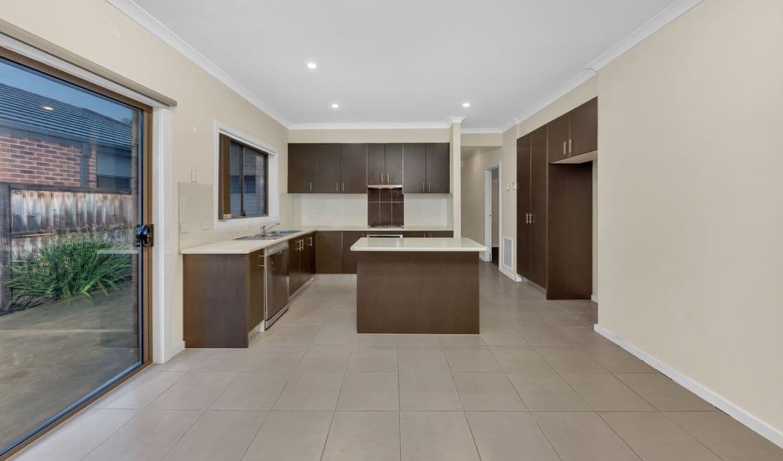 21 Muller Street, Epping VIC 3076, Epping - Thumbnail 3