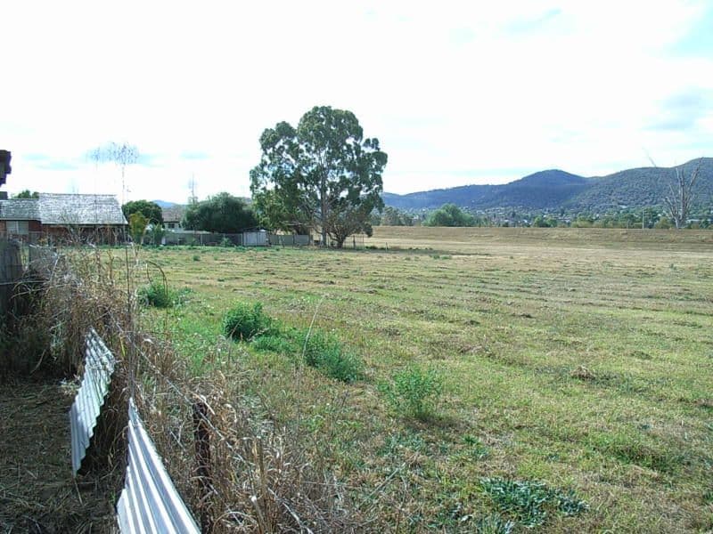 204 Goonoo Goonoo Road, TAMWORTH NSW 2340, South Tamworth - Thumbnail 2