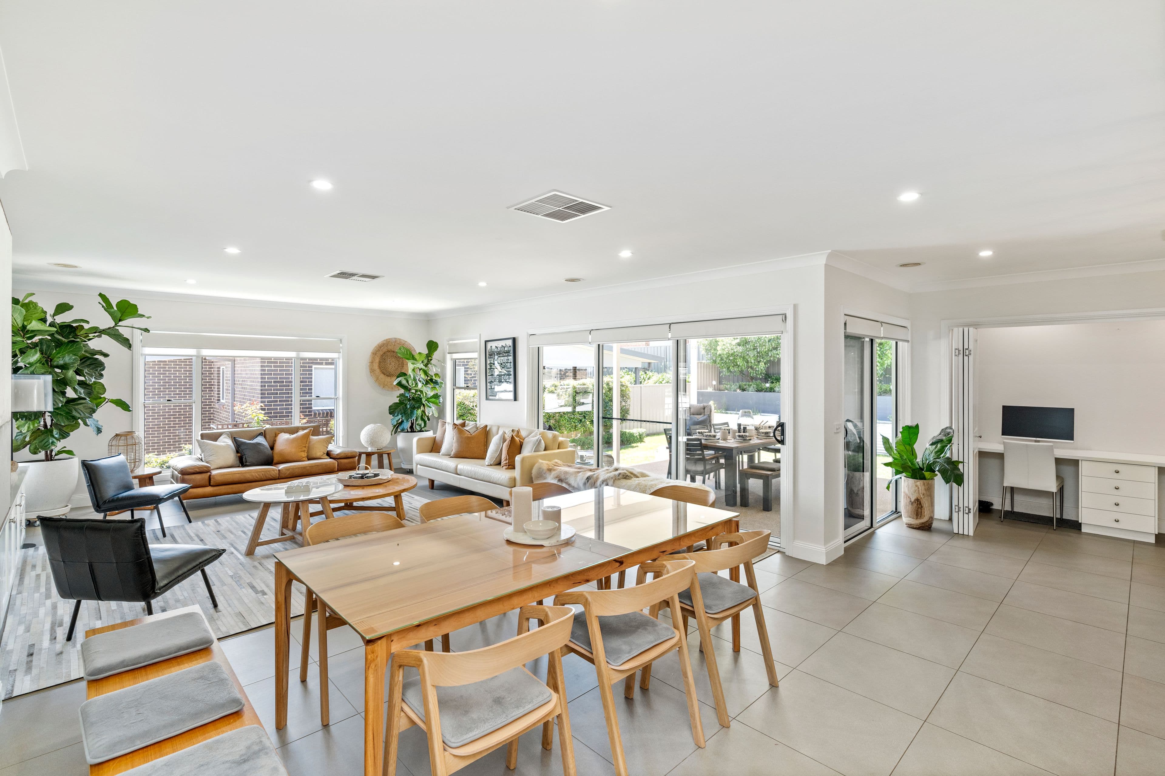 8 Glenrock Close, Bourkelands NSW 2650, Bourkelands - Thumbnail 4
