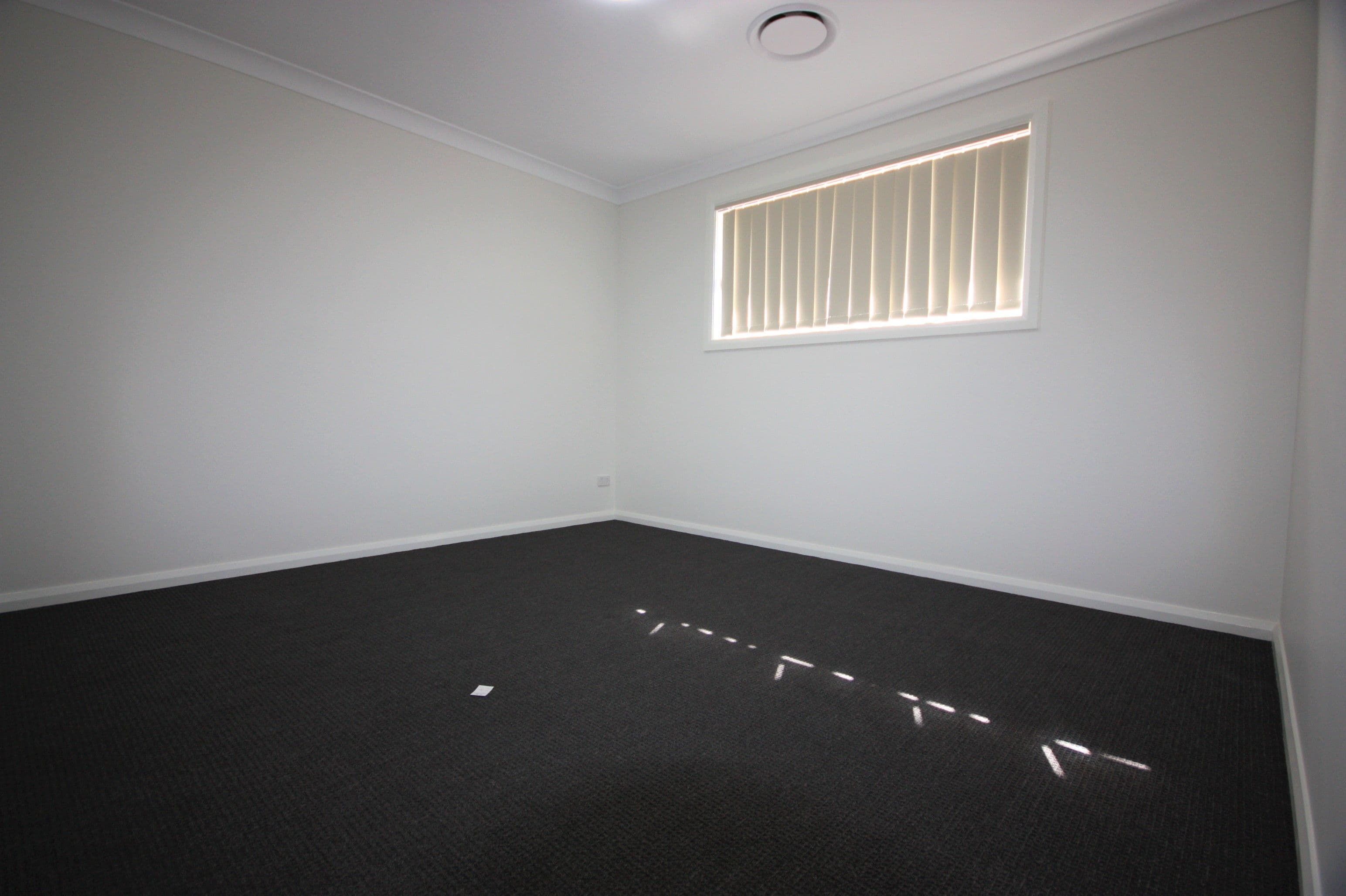 13 Murrumbidgee Street, Gregory Hills - Thumbnail 3
