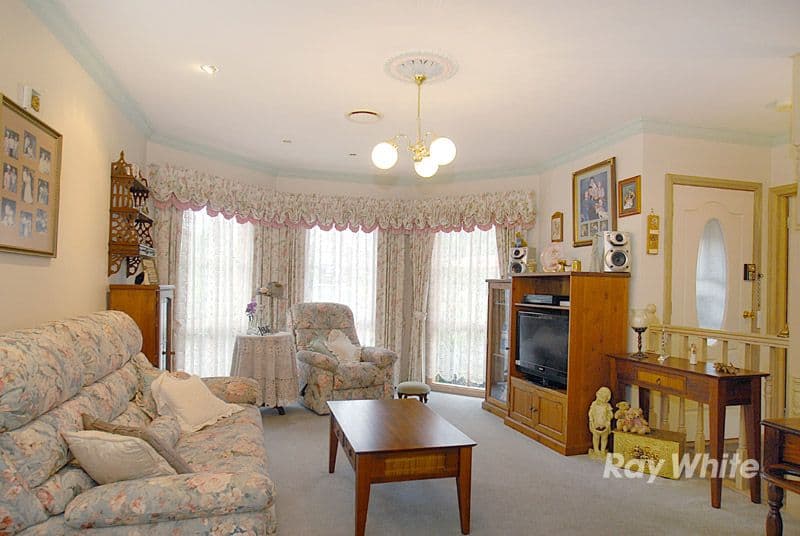 160 Telford Drive, BERWICK VIC 3806, Berwick - Thumbnail 6