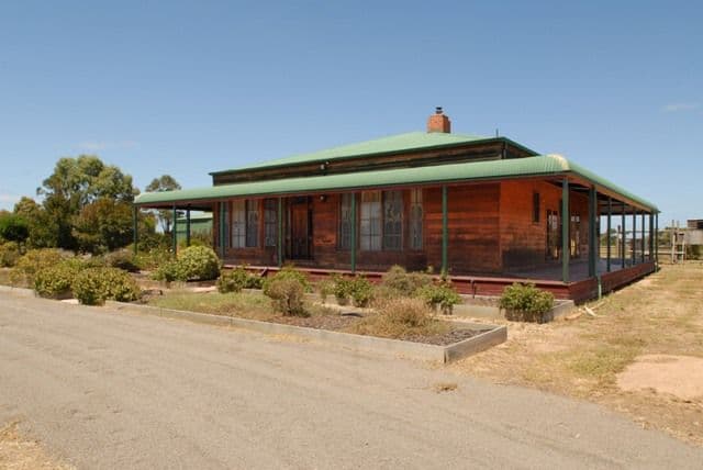 40 Calvert Road, LITTLE RIVER VIC 3211, Little River - Thumbnail 2