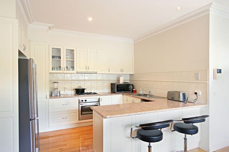 5 Nicole Street, MOUNT WAVERLEY VIC 3149, Mount Waverley - Thumbnail 5