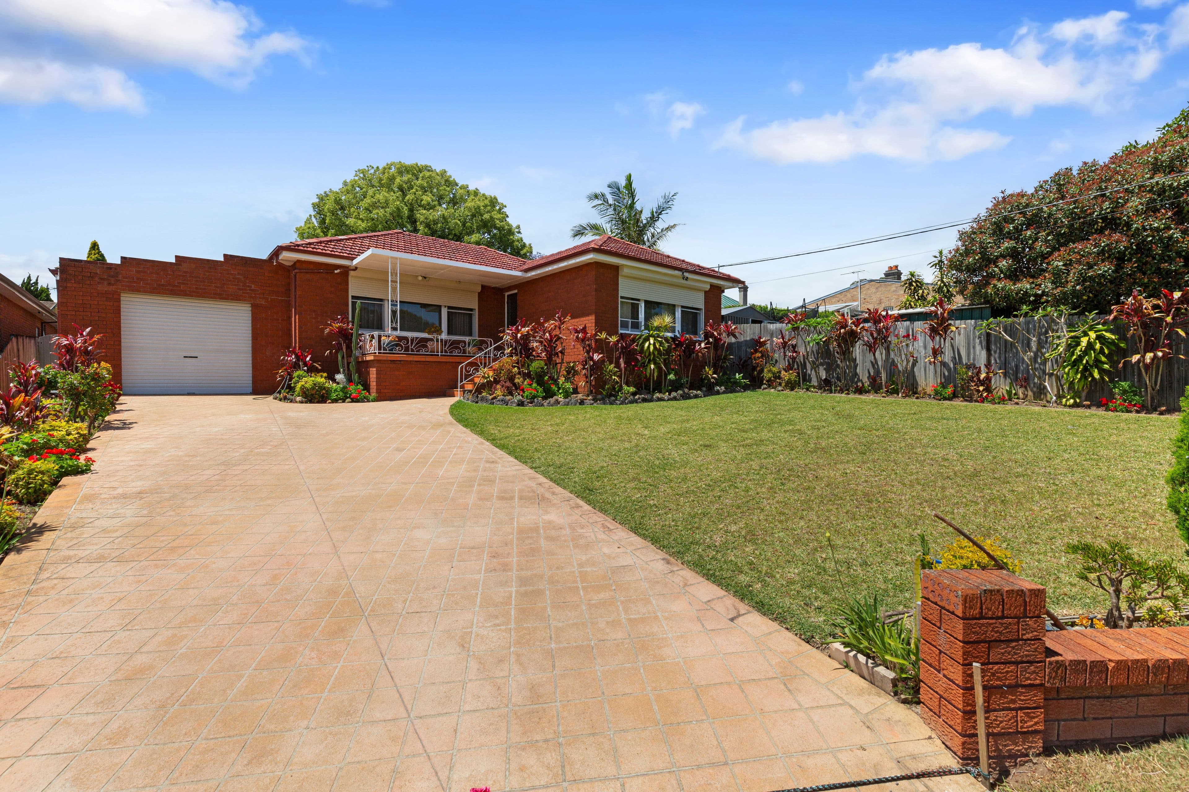 2 Immarna Place, Penshurst NSW 2222, Penshurst - Thumbnail 2