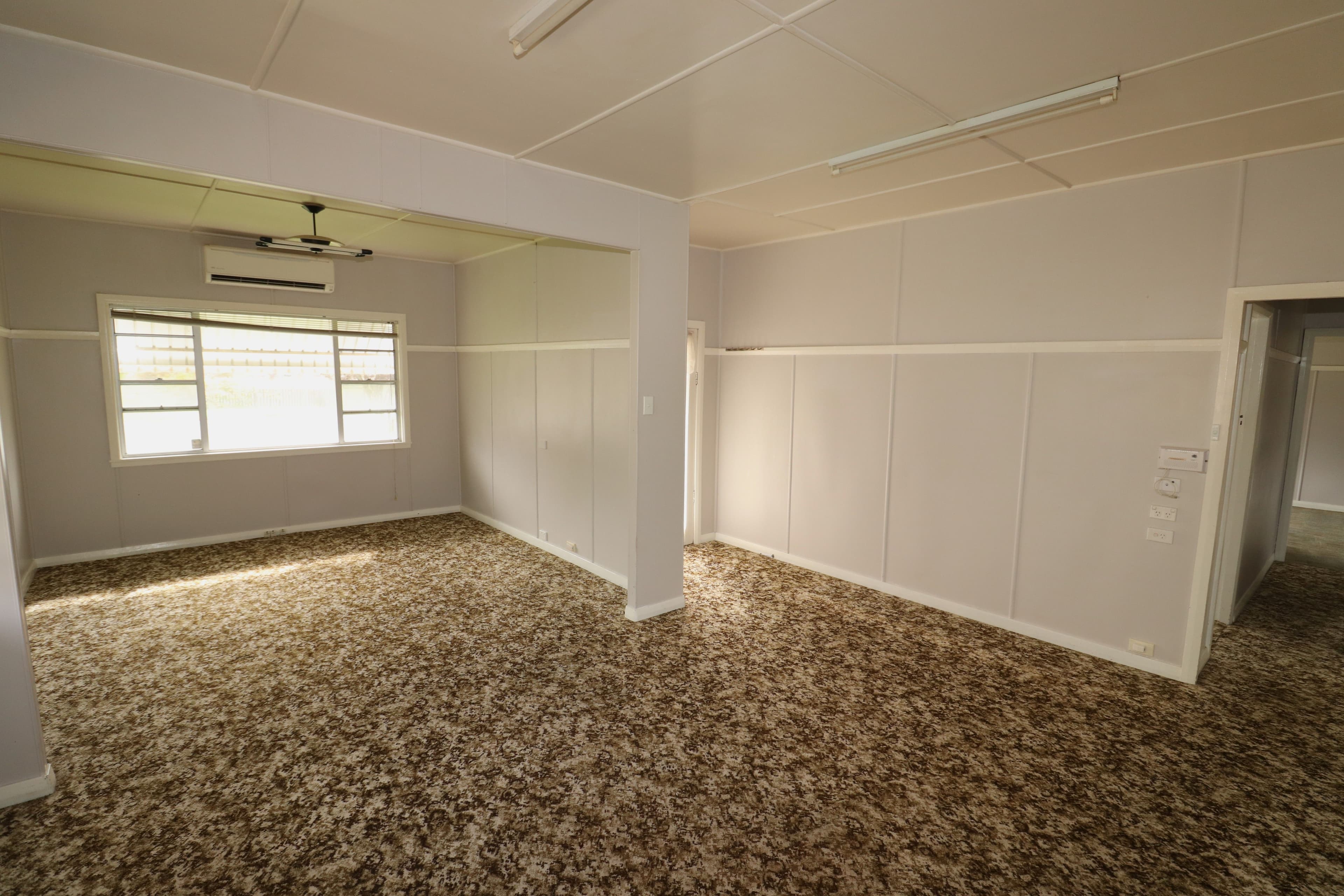 165 Taylor Street, Glen Innes NSW 2370, Glen Innes - Thumbnail 2