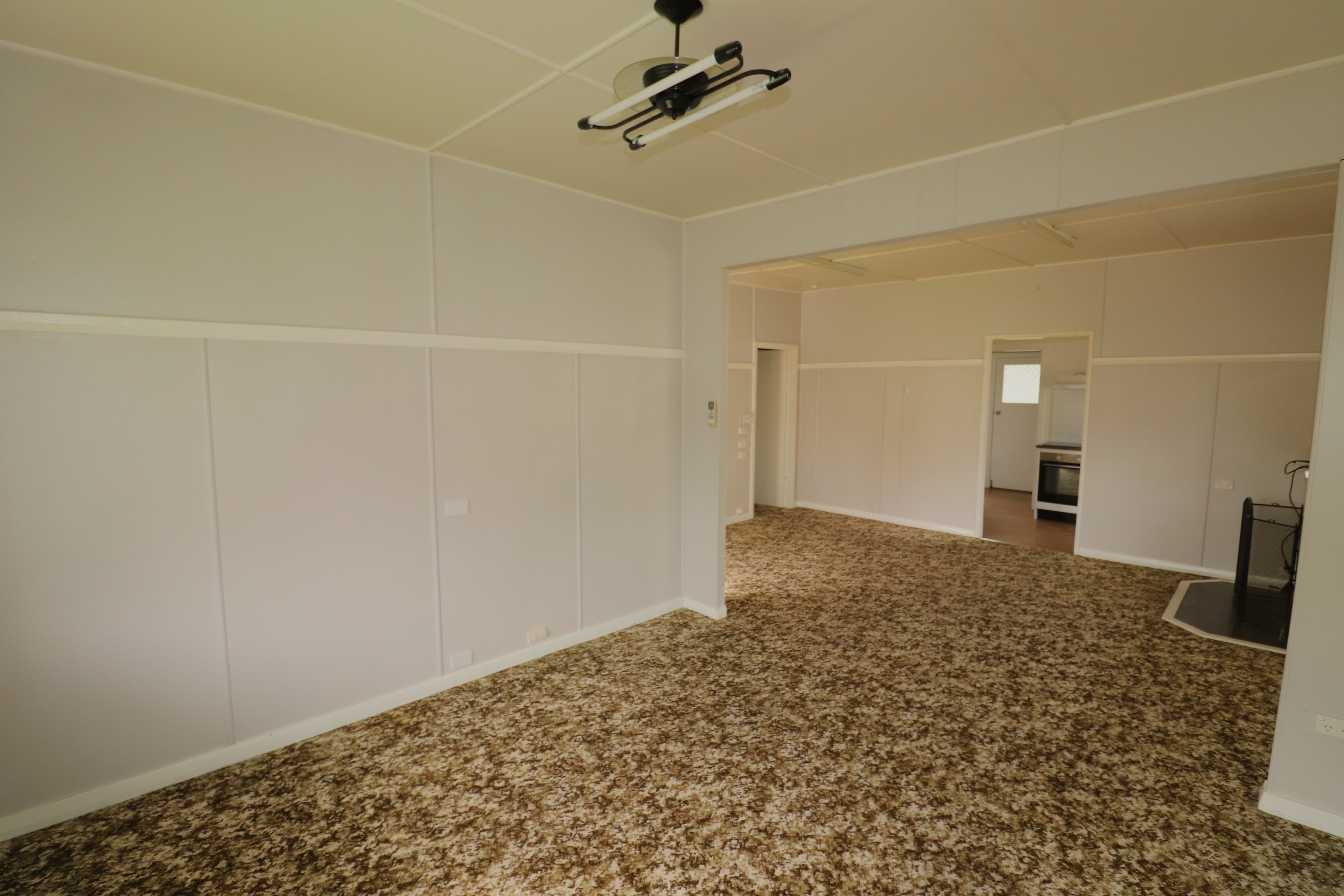 165 Taylor Street, Glen Innes NSW 2370, Glen Innes - Thumbnail 4