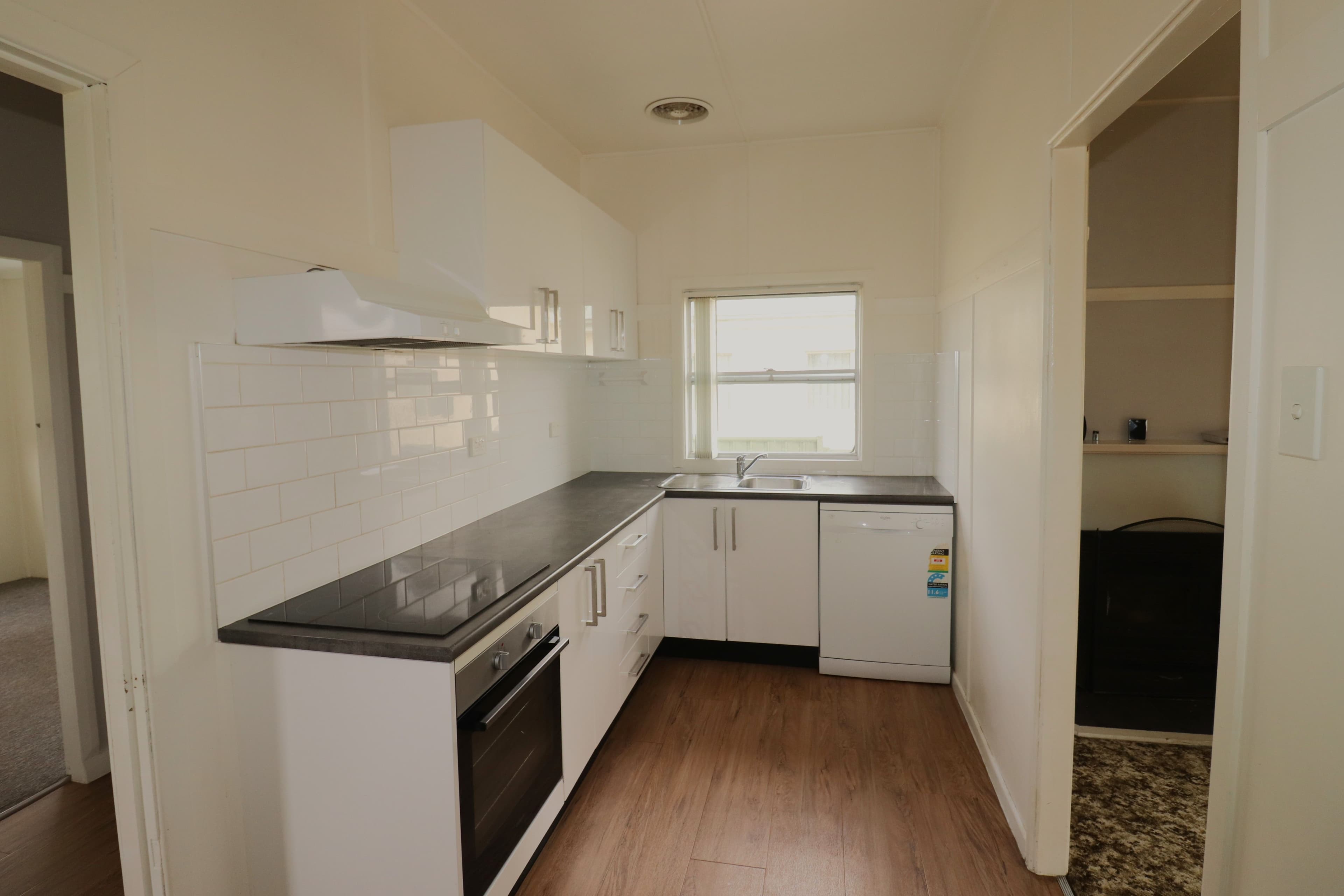 165 Taylor Street, Glen Innes NSW 2370, Glen Innes - Thumbnail 5