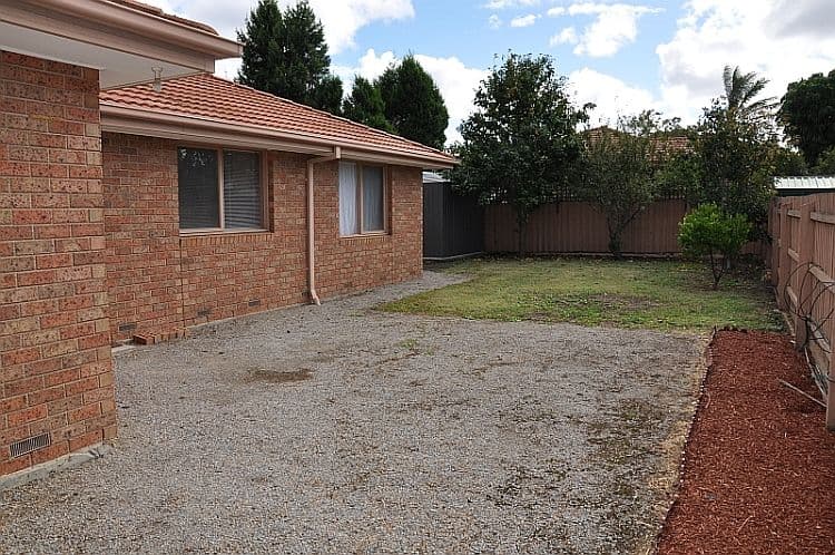 16 Langvale Court, MILL PARK VIC 3082, Mill Park - Thumbnail 6