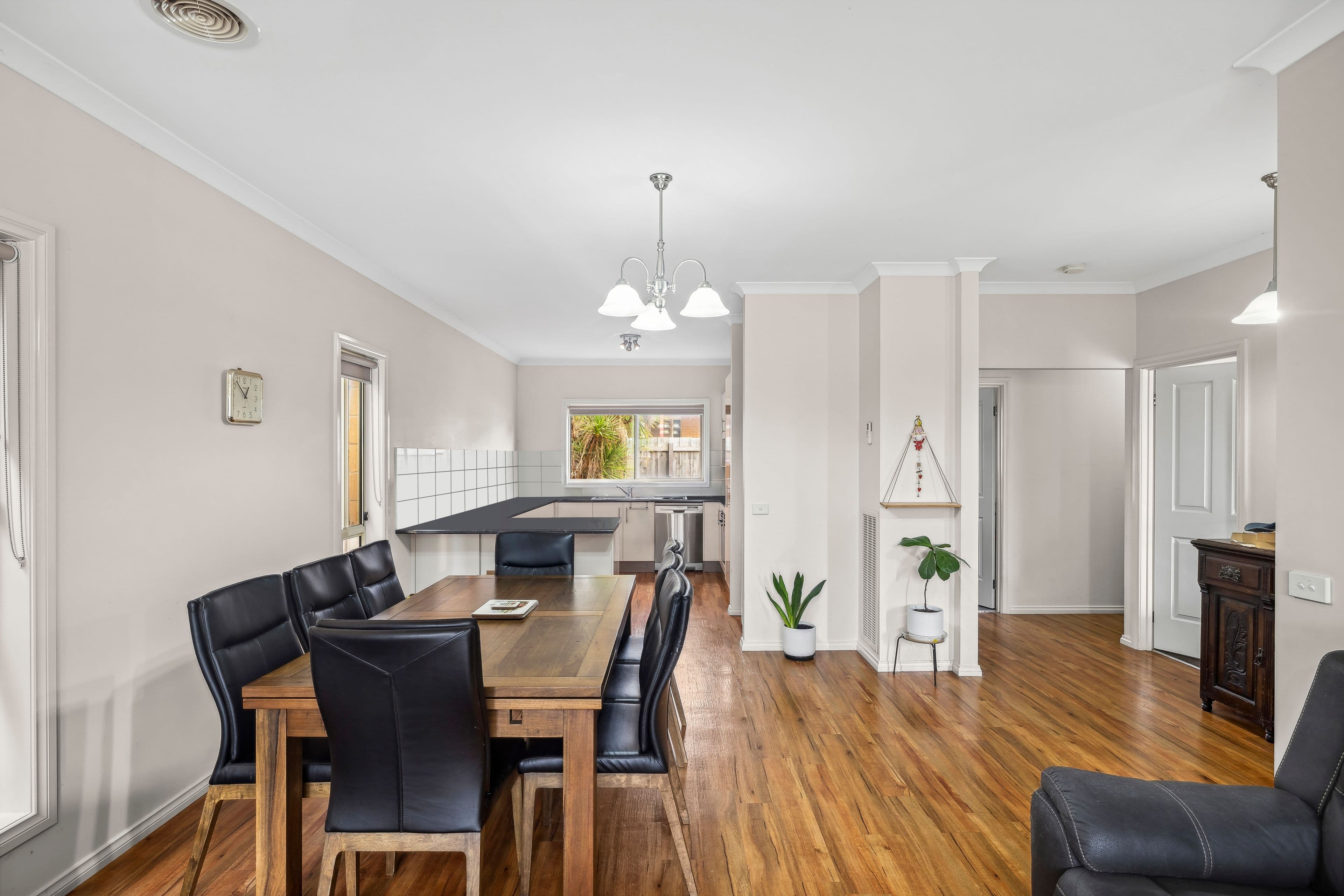 28 Lauriston Street, Kyneton VIC 3444, Kyneton - Thumbnail 2