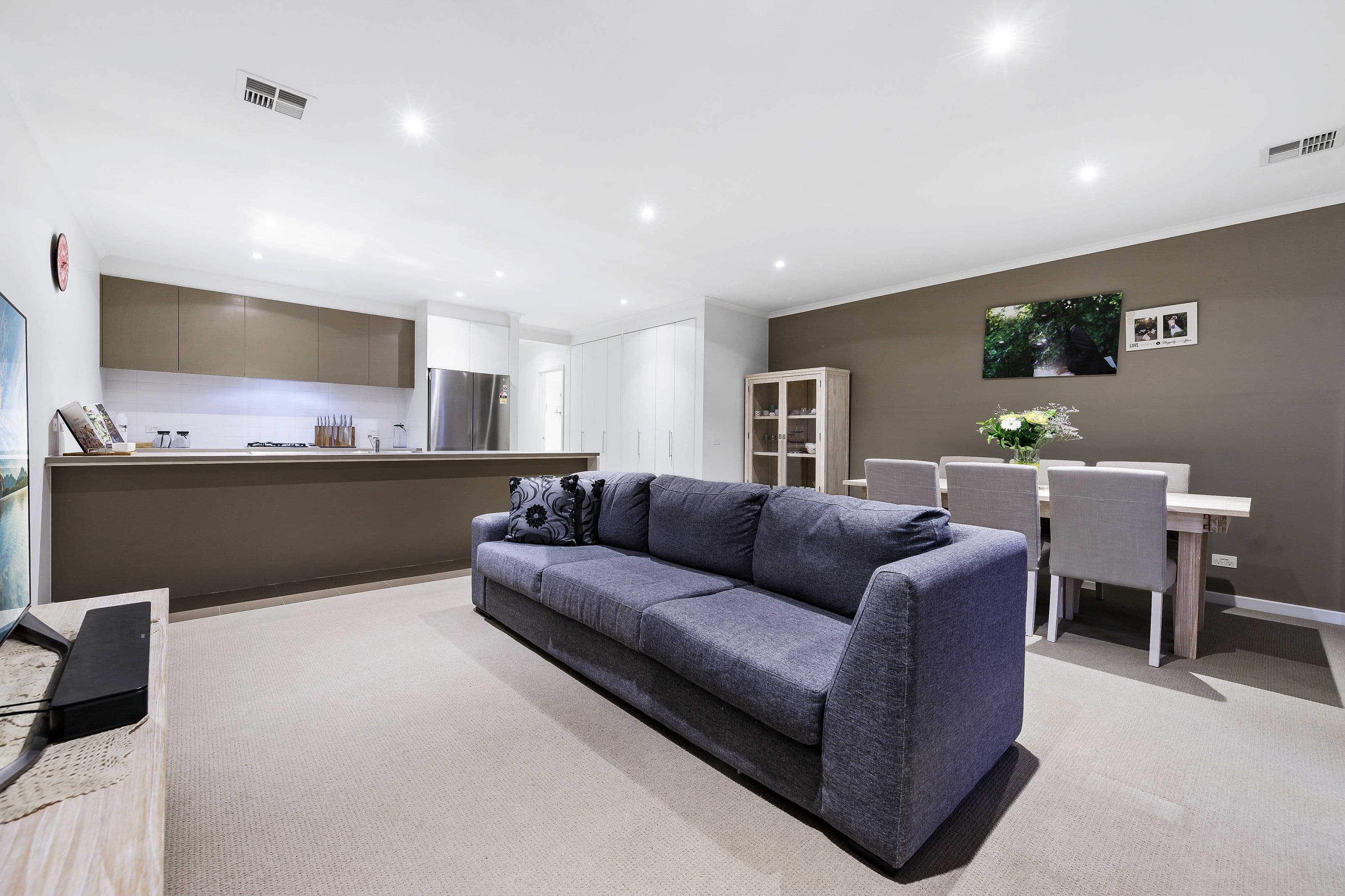 15 Windy Hill Drive, Mulgrave VIC 3170, Mulgrave - Thumbnail 2