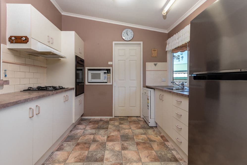22 Arthur Phillip Drive, Kincumber NSW 2251, Kincumber South - Thumbnail 2