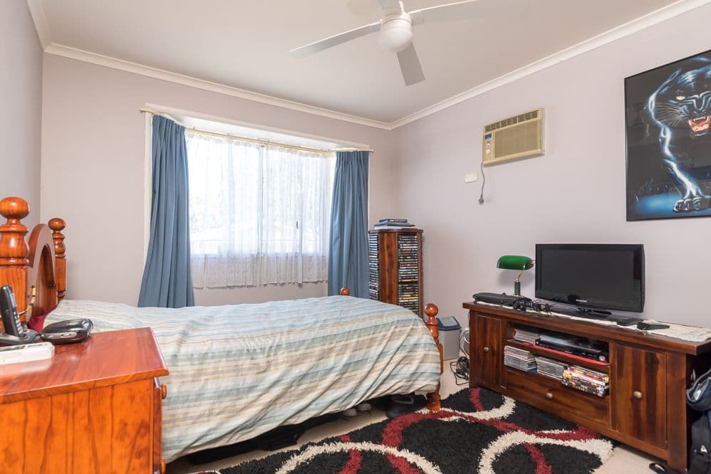 22 Arthur Phillip Drive, Kincumber NSW 2251, Kincumber South - Thumbnail 6