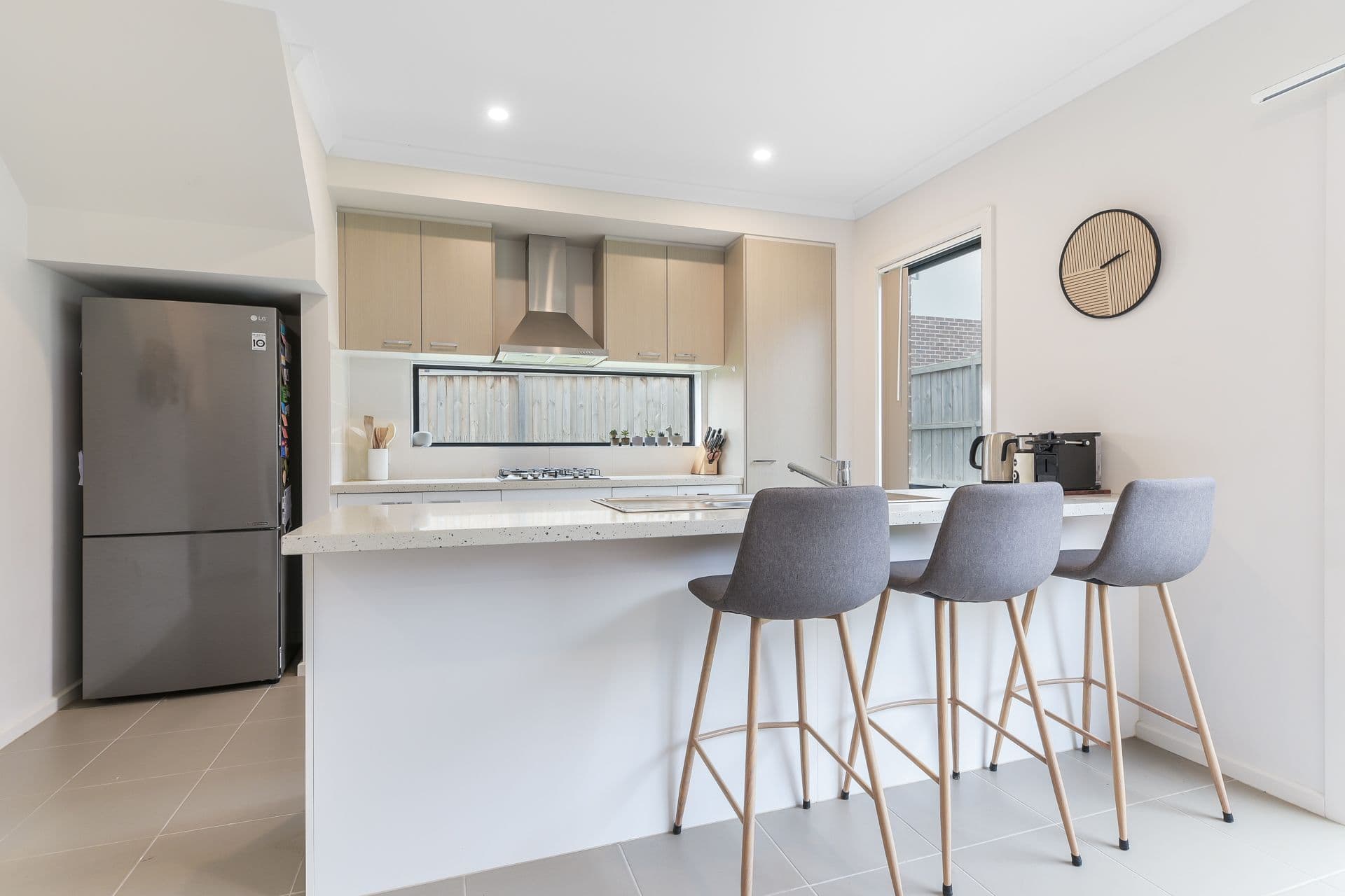 27 Barley Crescent, Clyde North VIC 3978, Clyde North - Thumbnail 5