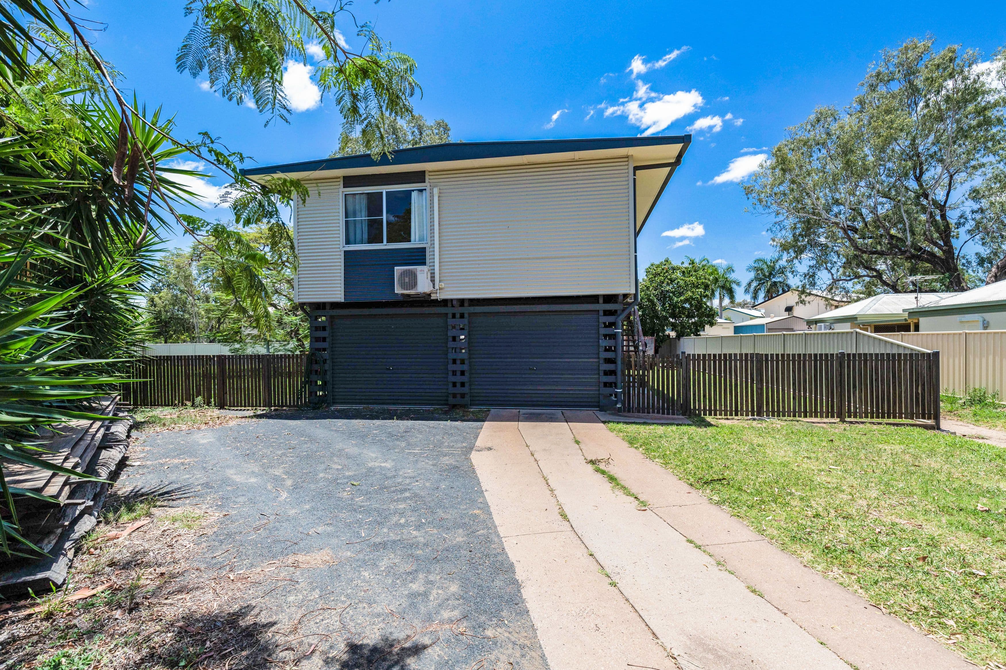 5 Suncross Place, Emerald QLD 4720, Emerald - Image 1