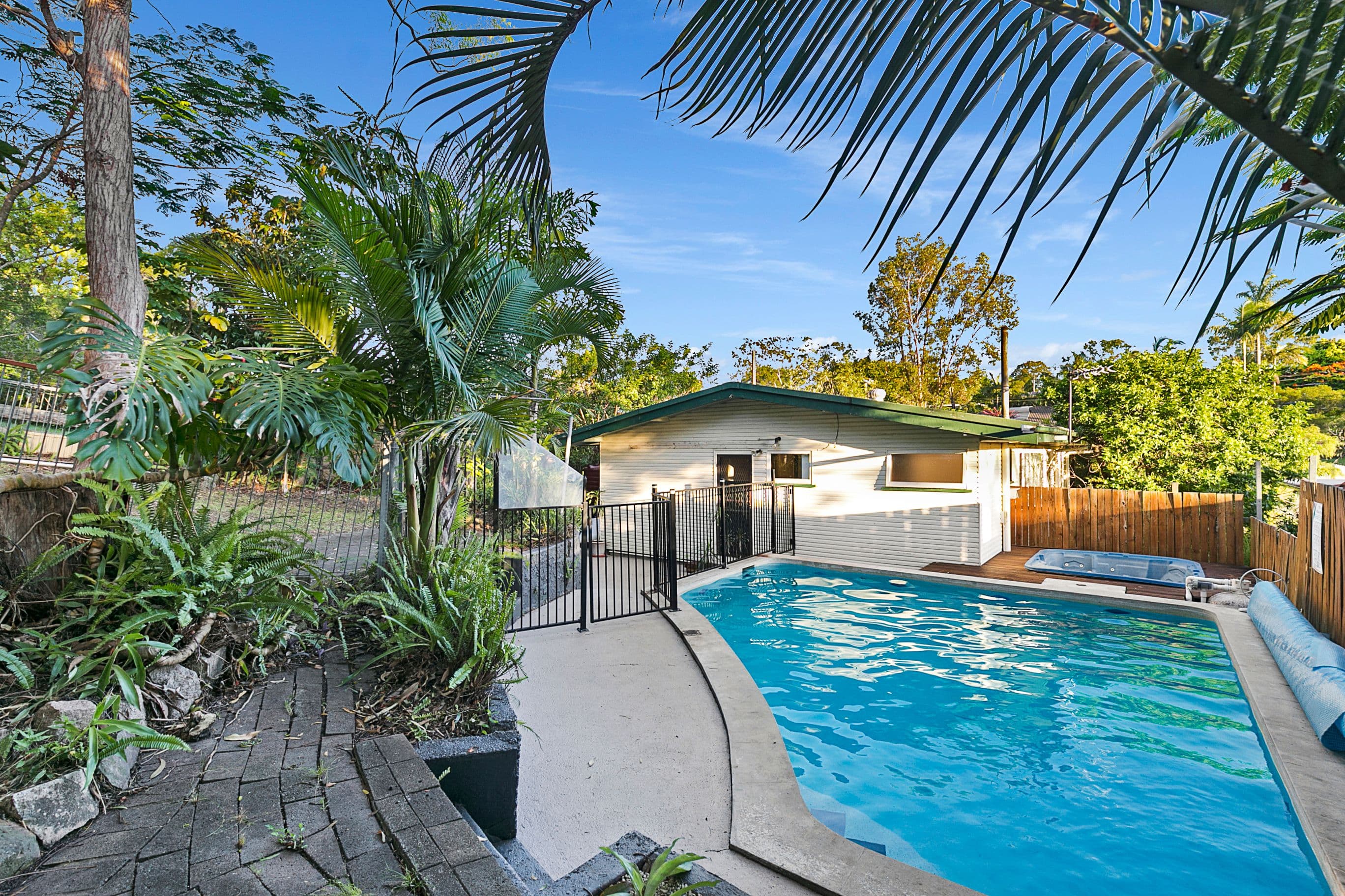 444 Nursery Road, Holland Park QLD 4121, Holland Park - Thumbnail 2