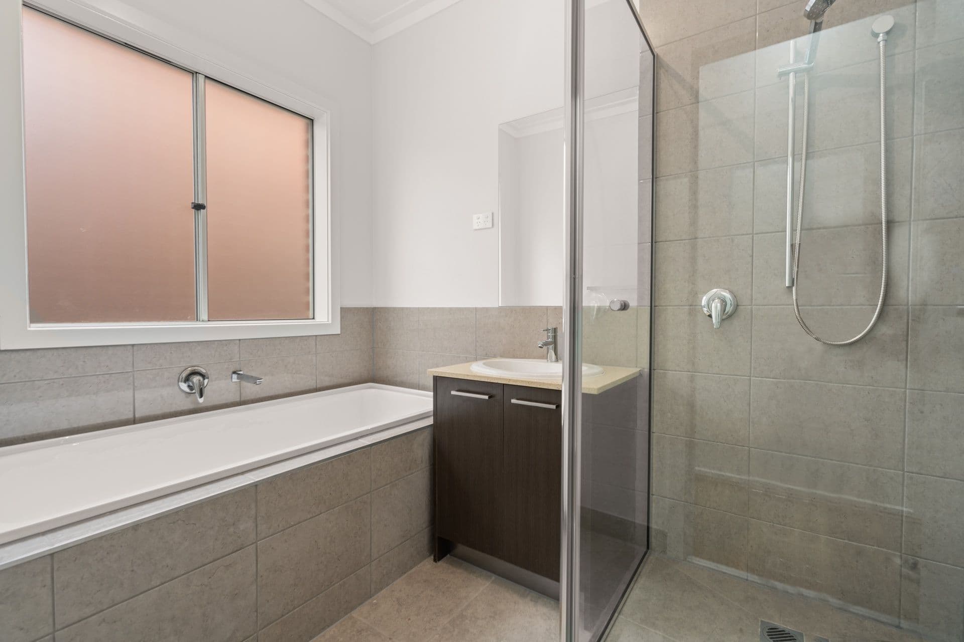 8 Assisi Street, FRASER RISE VIC 3336, Fraser Rise - Thumbnail 4