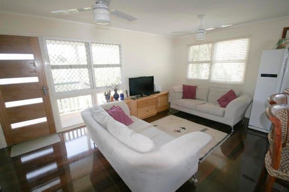 18 Agnew Street, SANDGATE QLD 4017, Sandgate - Thumbnail 3