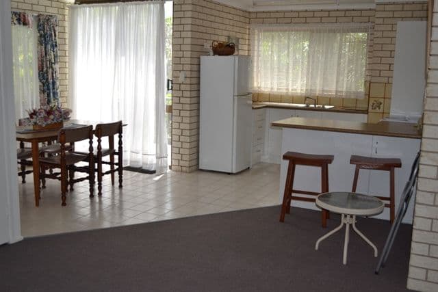 Unit 5, 5 Percy Ford Street, Cooee Bay QLD 4703, Cooee Bay - Thumbnail 4