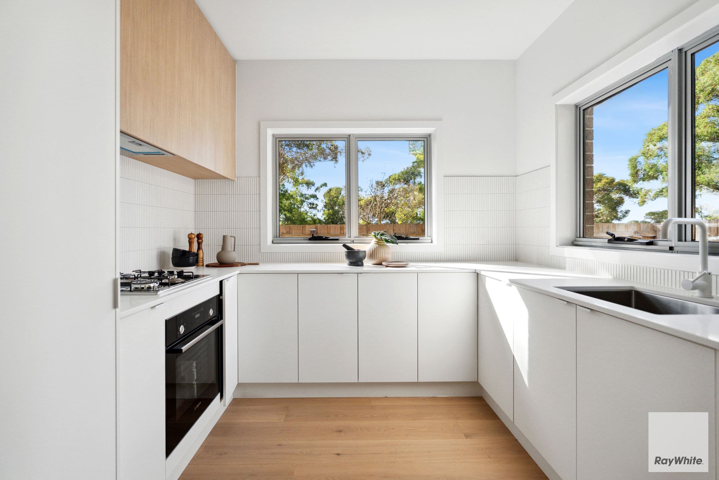 3 Cook Court, Sunbury VIC 3429, Sunbury - Thumbnail 3