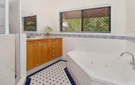 5 Karrawa Close, CARSELDINE QLD 4034, Carseldine - Thumbnail 5