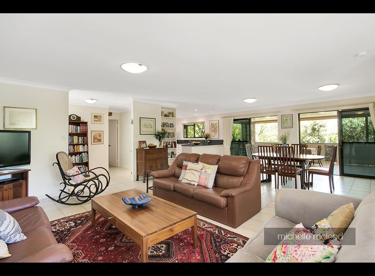 11 Dellamara Street, Chapel Hill QLD 4069, Chapel Hill - Thumbnail 5