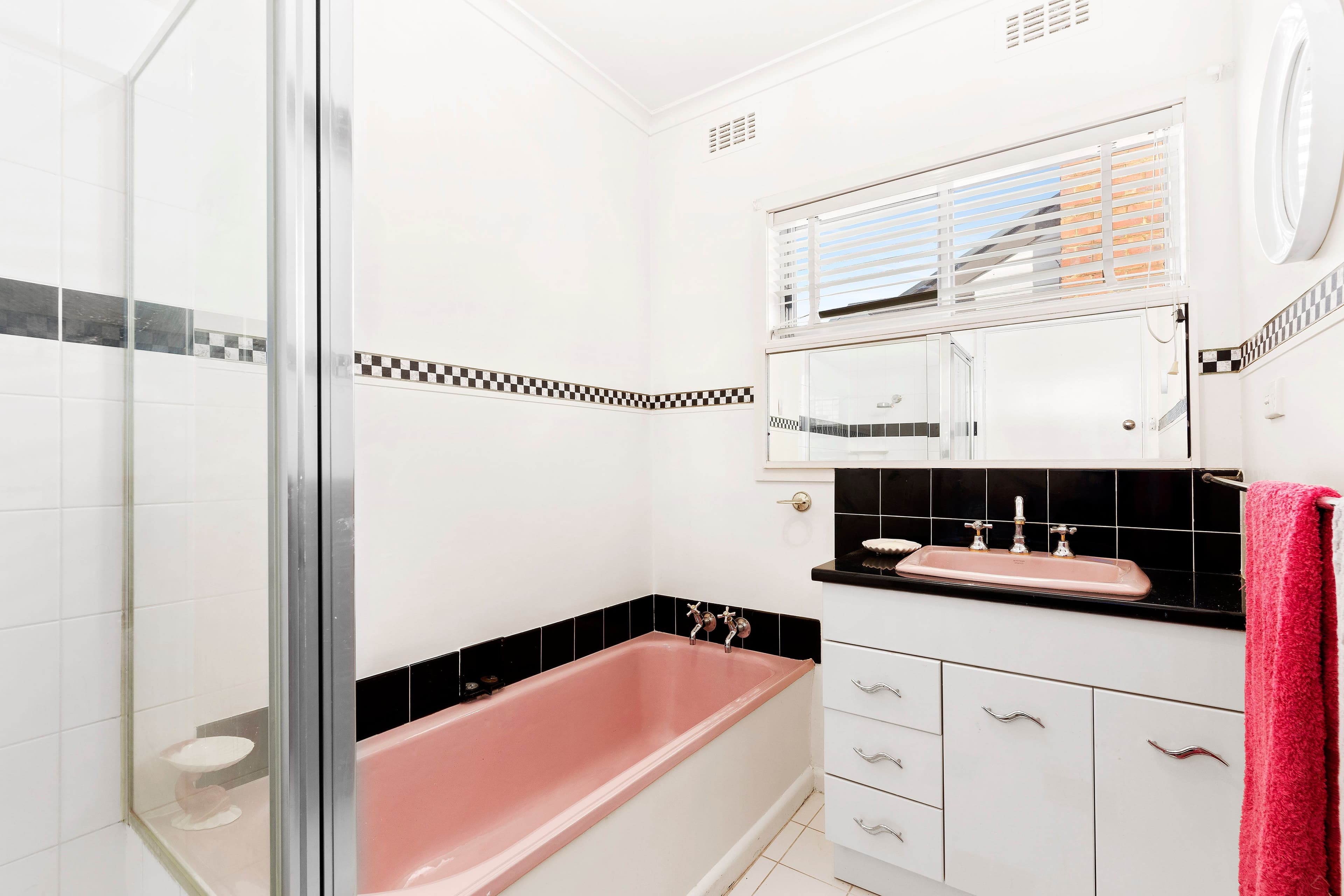 162 Nell Street, Greensborough VIC 3088, Greensborough - Thumbnail 8