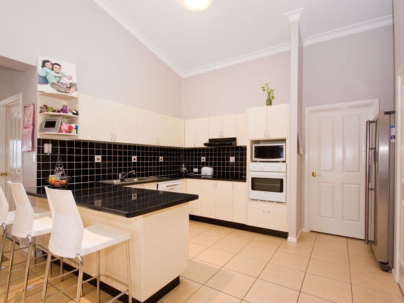 28 Catalina Circuit, FOREST LAKE QLD 4078, Forest Lake - Thumbnail 2