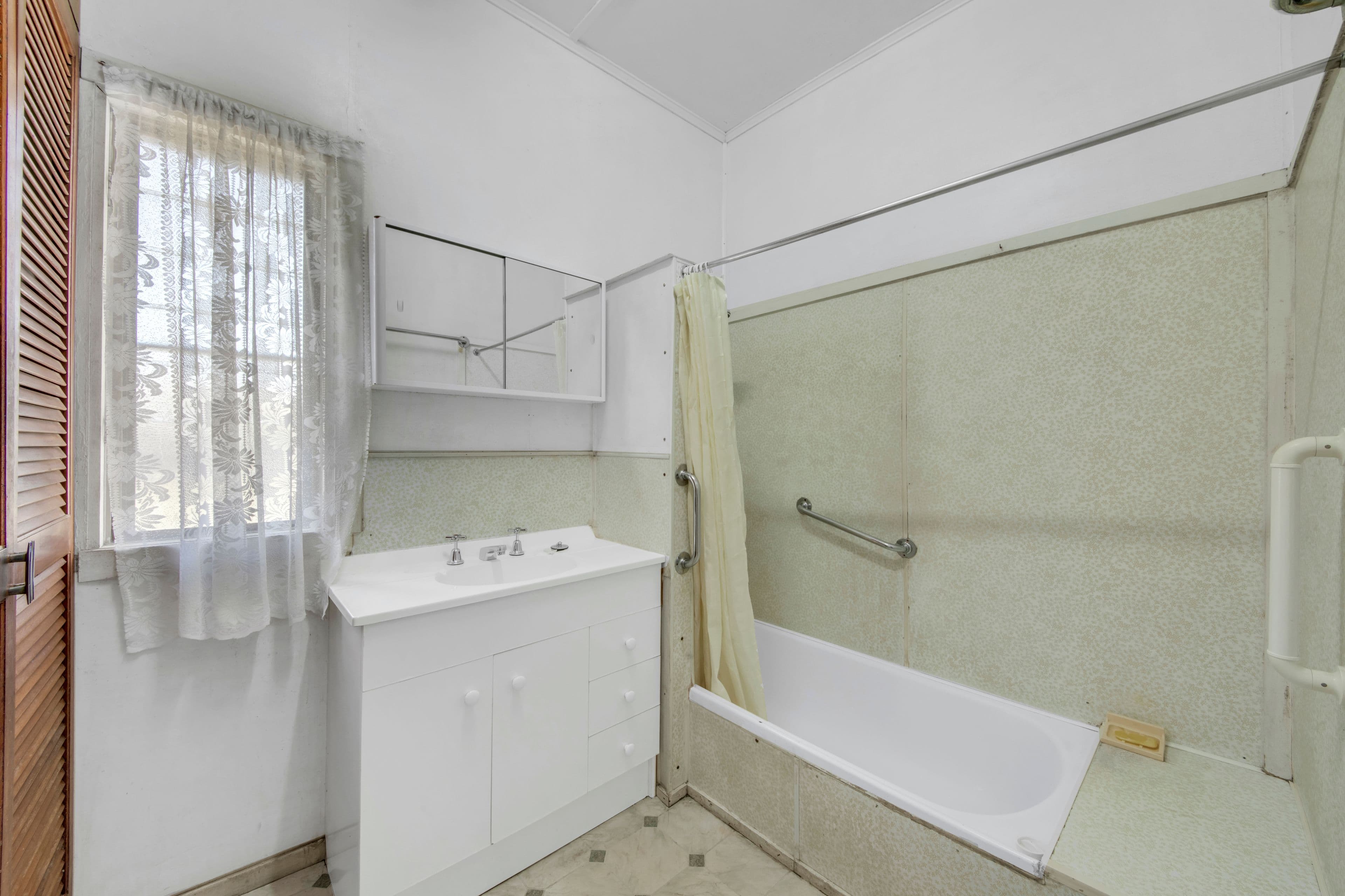 2 Fry Street, West Gladstone QLD 4680, West Gladstone - Thumbnail 8