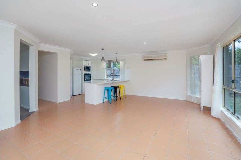 41 Desert Falls Crescent, Parkwood QLD 4214, Parkwood - Thumbnail 3
