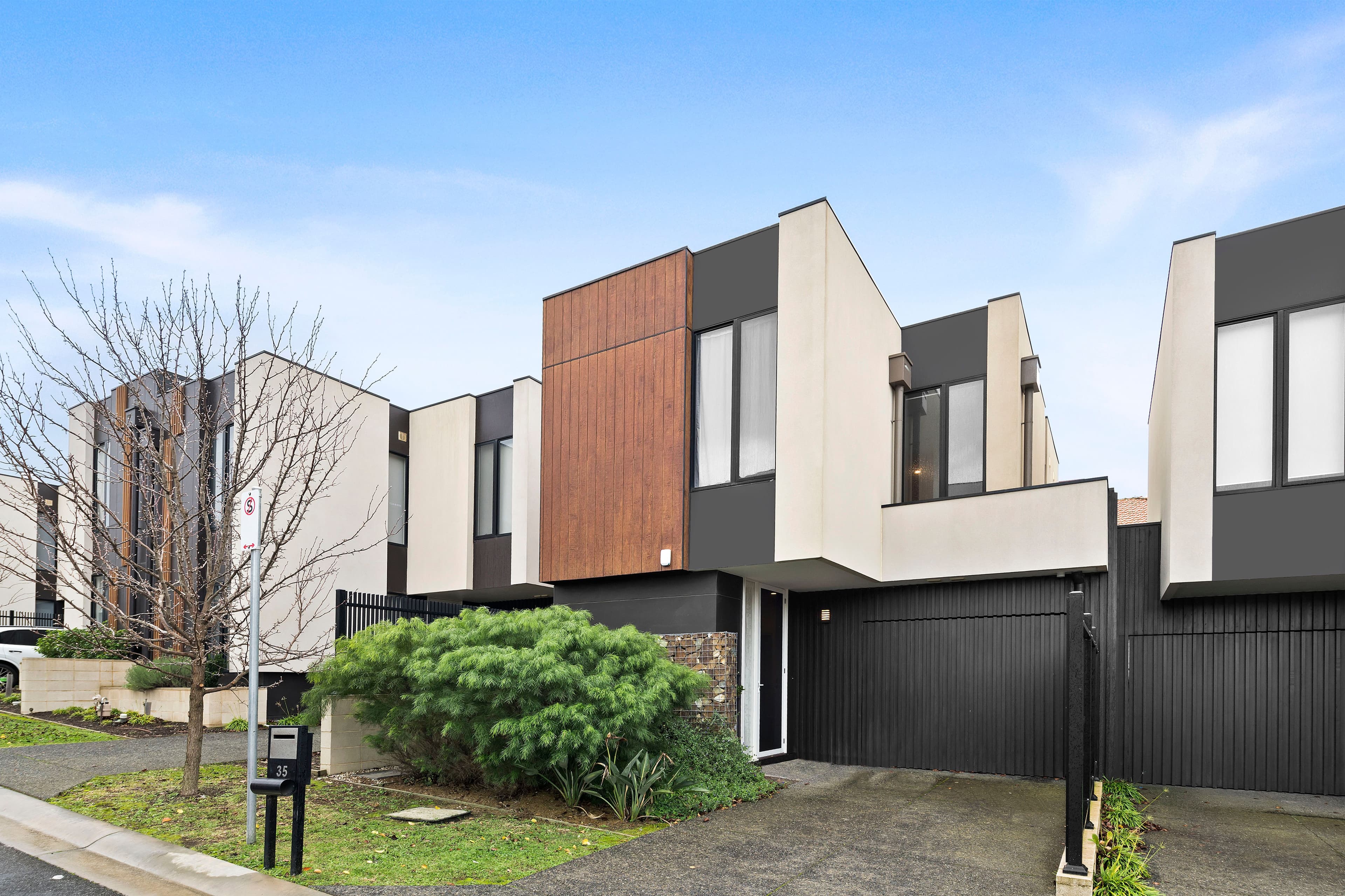 35 Harvest Court, Doncaster VIC 3108, Doncaster - Thumbnail 2