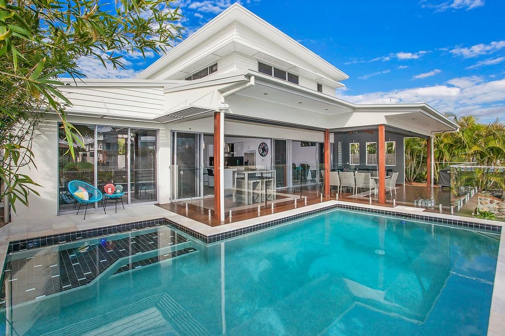 21 Allambi Avenue, Broadbeach Waters QLD 4218, Broadbeach Waters - Thumbnail 2
