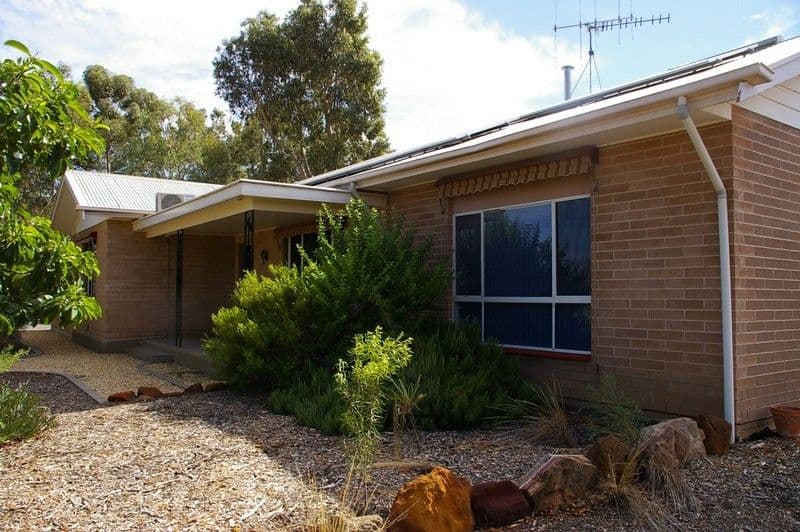 523 Kulkyne Street, Renmark SA 5341, Renmark West - Thumbnail 3