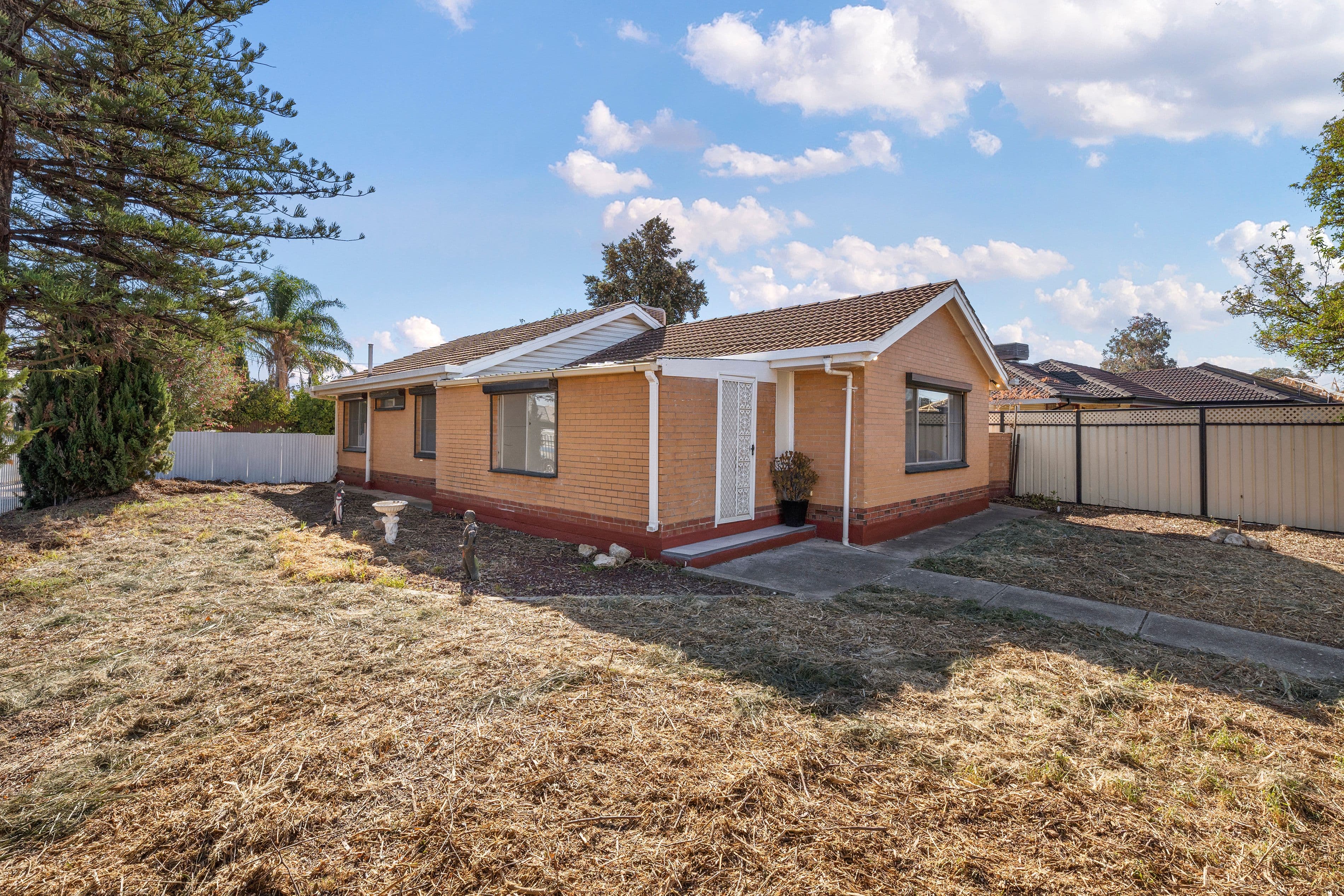 7 Oxford Street, Parafield Gardens SA 5107, Parafield Gardens - Thumbnail 2
