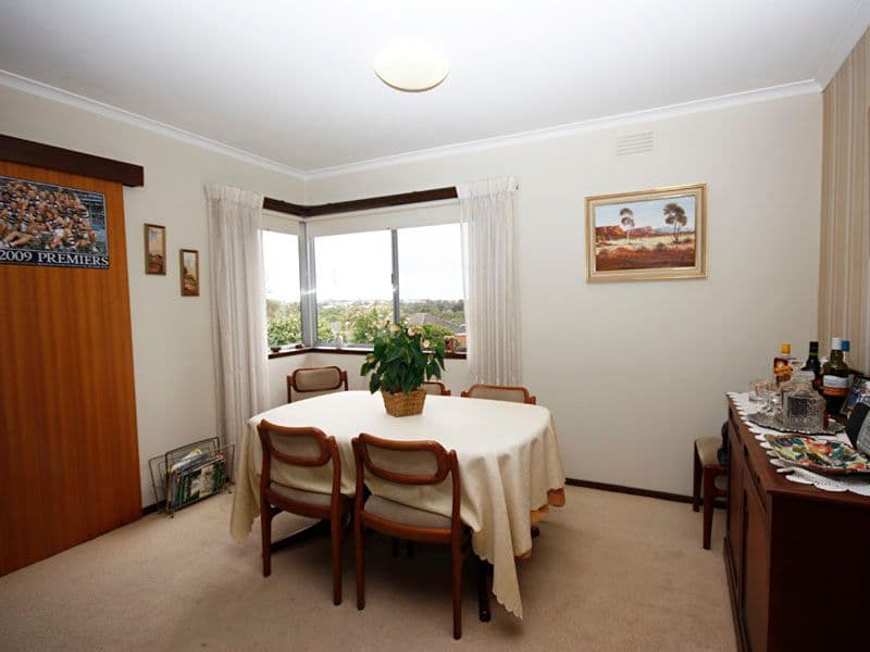 9 Fernhill Drive, HIGHTON VIC 3216, Highton - Thumbnail 5