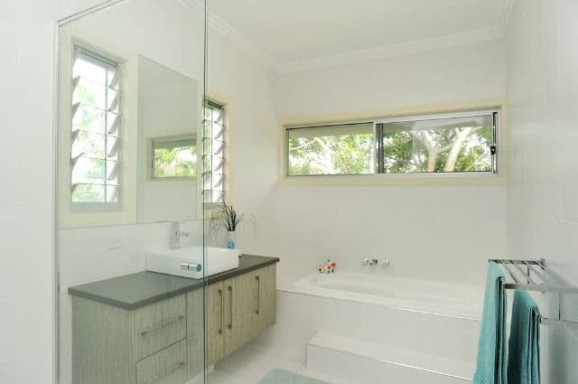 50 Petrel Avenue, MERMAID BEACH QLD 4218, Mermaid Beach - Thumbnail 8