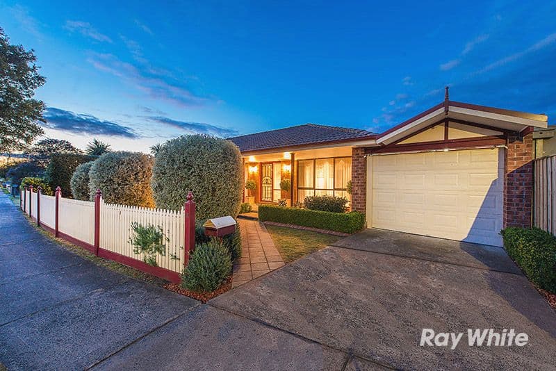 61 Elizabeth Street, Cranbourne North VIC 3977, Cranbourne North - Thumbnail 2