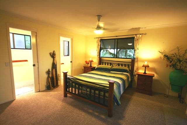 27 Highfield Drive, CHATSWORTH QLD 4570, Chatsworth - Thumbnail 5