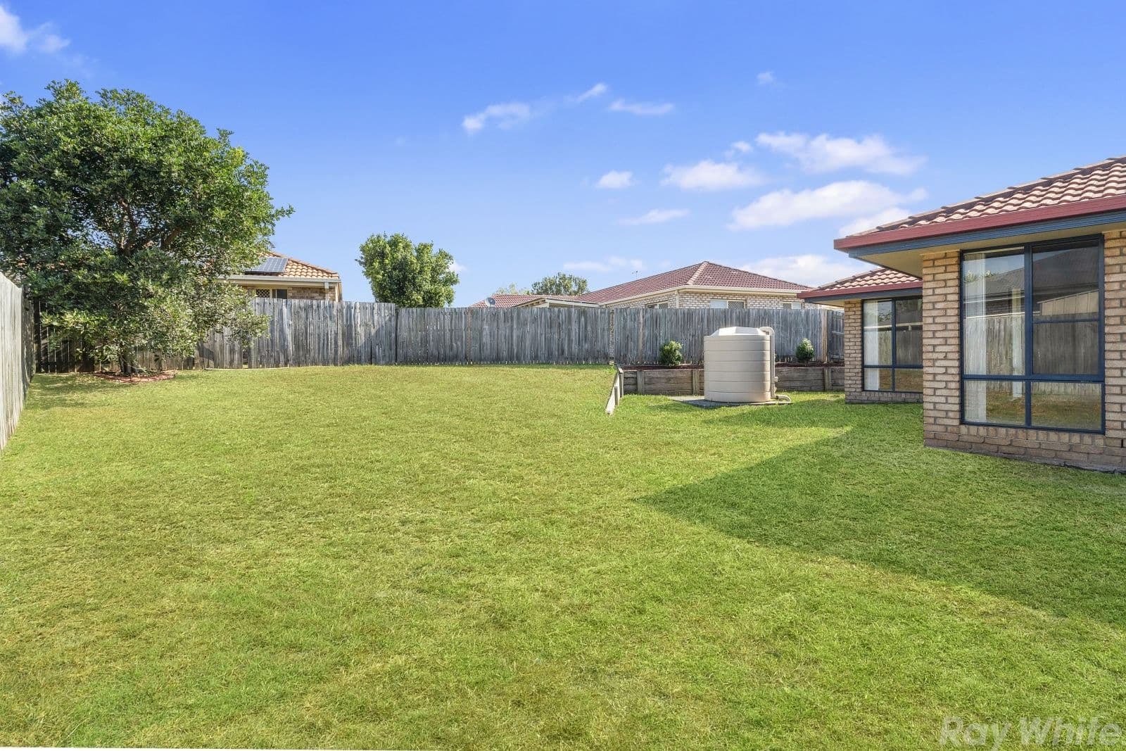 9 Robinia Court, Morayfield QLD 4506, Morayfield - Thumbnail 3