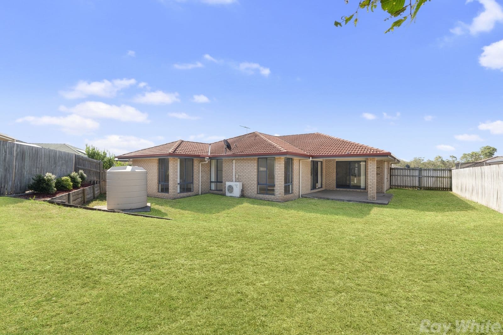 9 Robinia Court, Morayfield QLD 4506, Morayfield - Thumbnail 4