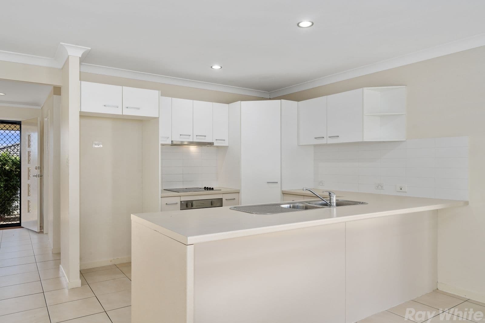 9 Robinia Court, Morayfield QLD 4506, Morayfield - Thumbnail 6