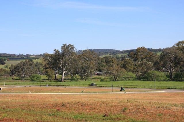 42 Roaming Road, Doreen, Doreen - Thumbnail 3