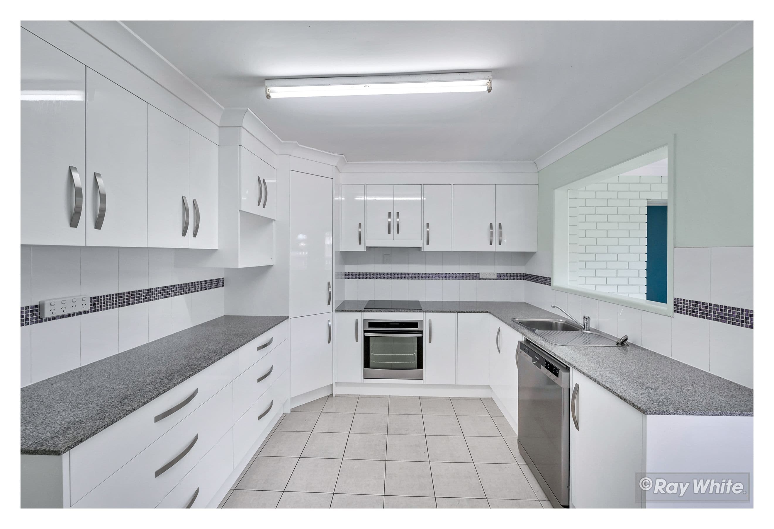 191 Bawden Street, Berserker QLD 4701, Berserker - Thumbnail 2