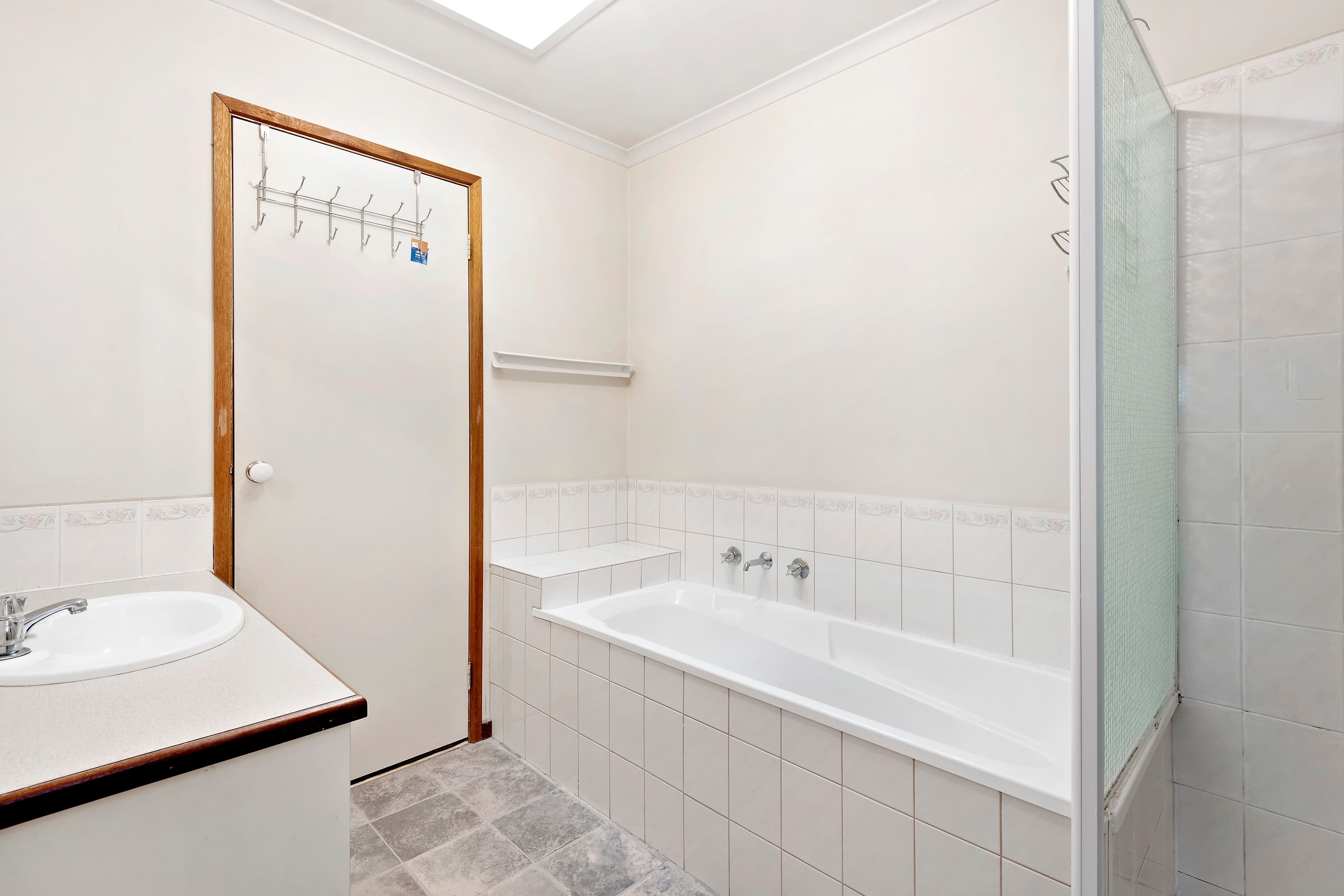 242 Cranbourne Road, Frankston VIC 3199, Frankston - Thumbnail 5