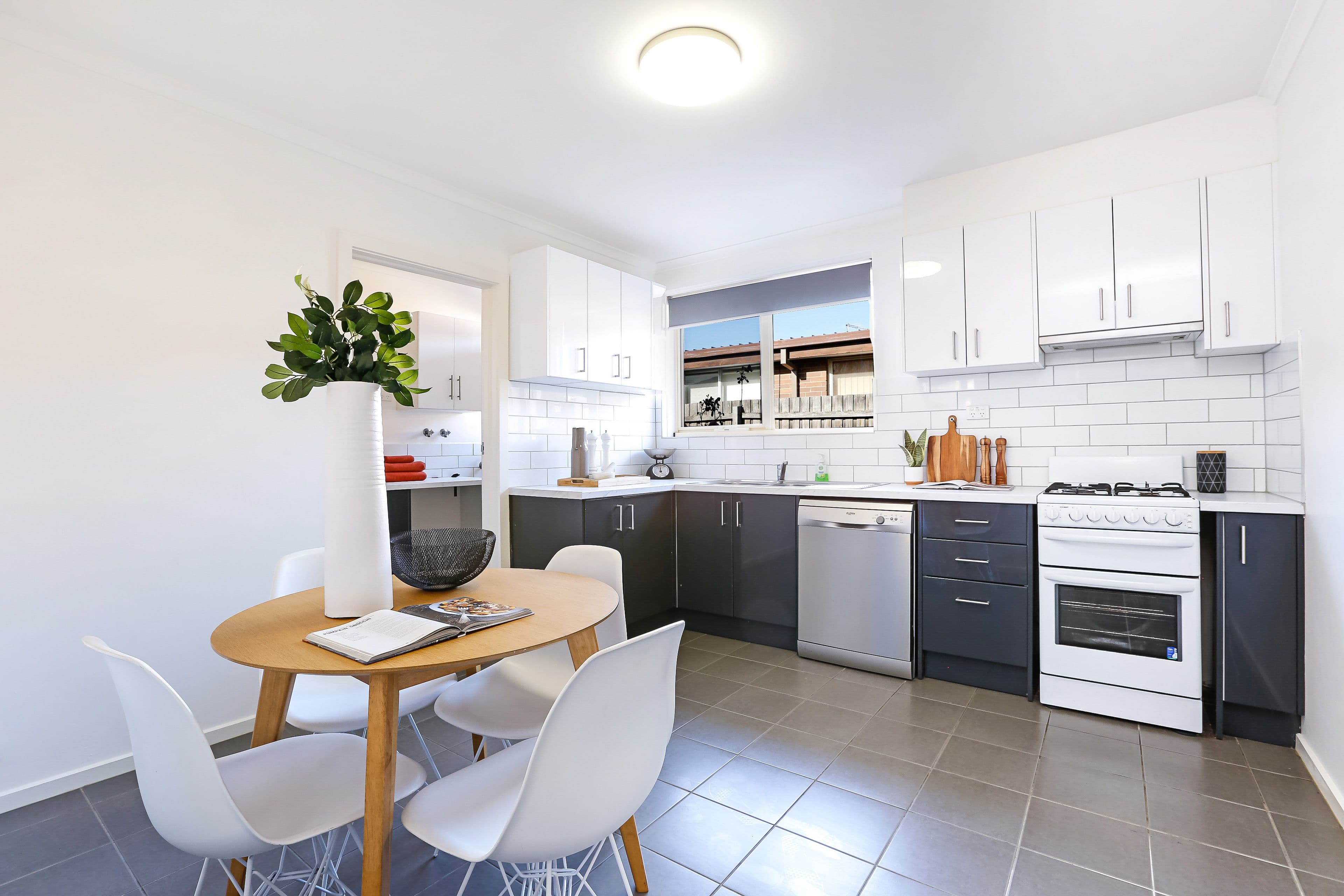 64 Snell Grove, Oak Park VIC 3046, Oak Park - Thumbnail 4